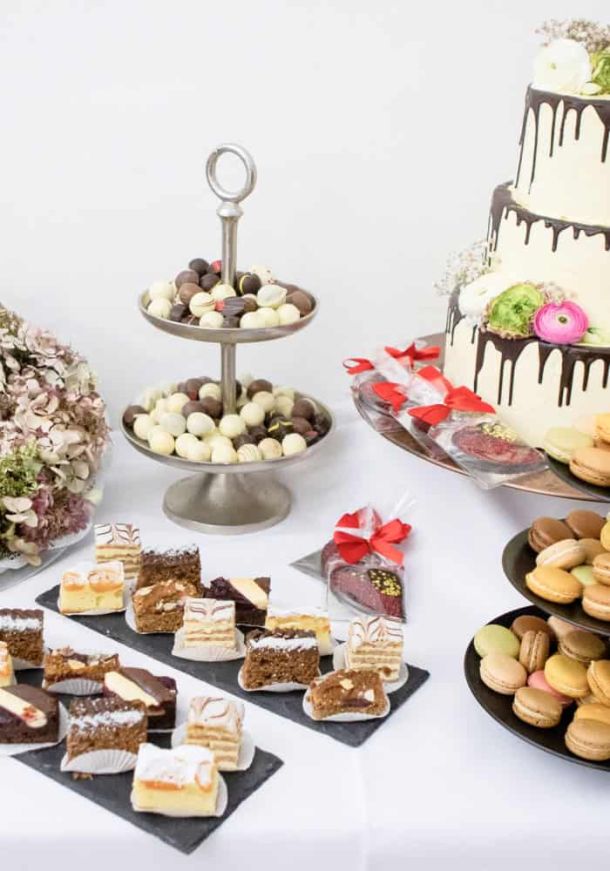 catering petit fours schloss